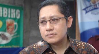 Di Balik Sikap Diamnya Anas Urbaningrum