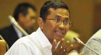 “Tawuran” Politik Dahlan Vs DPR