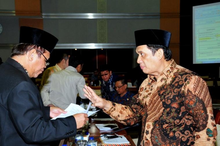 Romo Syafii di saat di Komisi VIII DPR (harjasaputra)